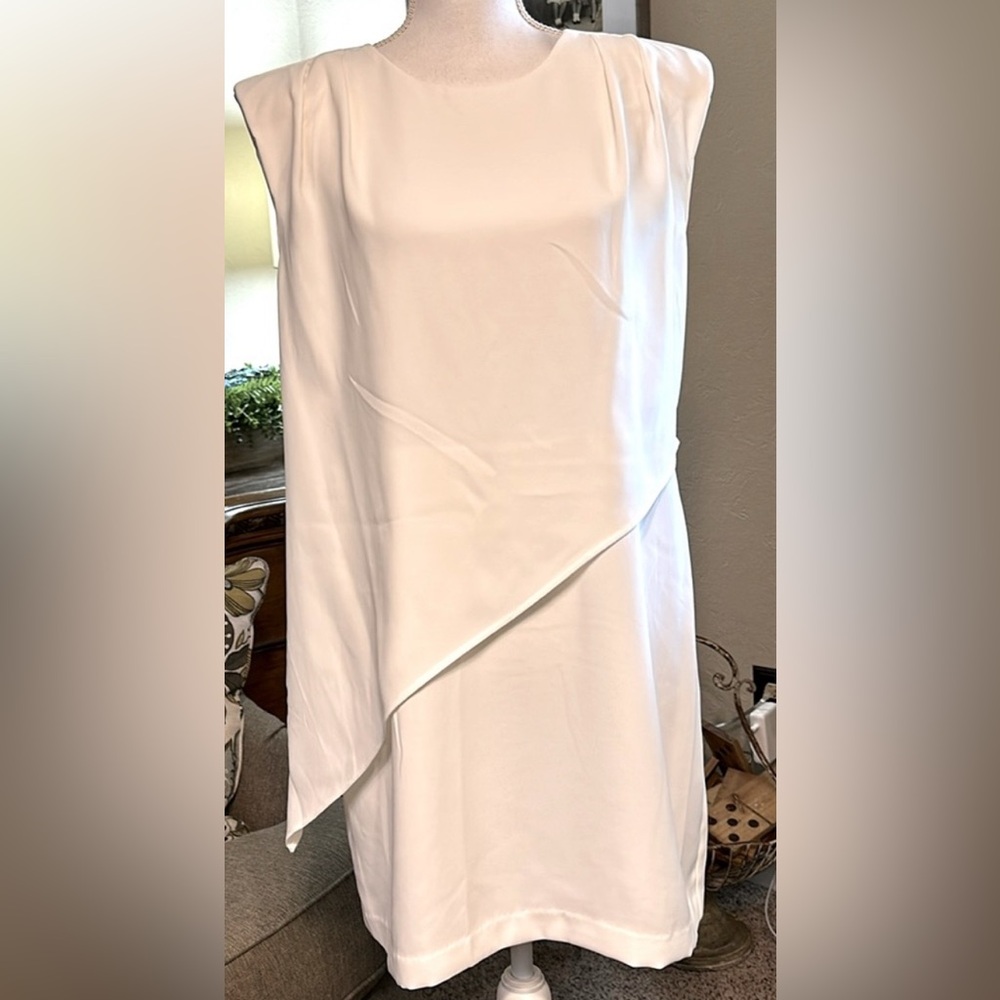 Amanda Uprichard New York Cream fully lined shoulder pads Asymmetrical Large